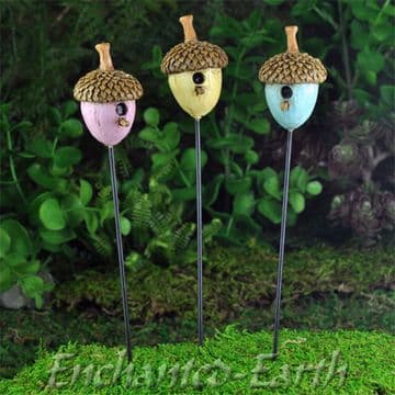 Georgetown /Fiddlehead - Acorn Bird House (pastel Blue)