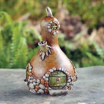Georgetown/Fiddlehead Mini -Fairy House - Butternut Squash Cottage 7cm
