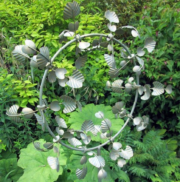 Large Frogmore Cascade - Garden Wind Spinner.