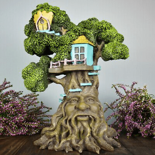 Large Green Man Treehouse - 32cm.