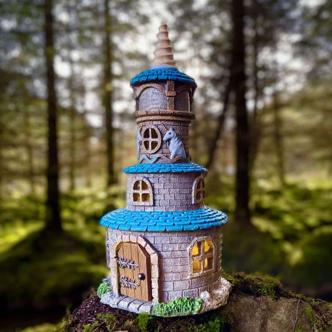 Large  Light -Up Unicorn Fairy House - 31cm - Blue.