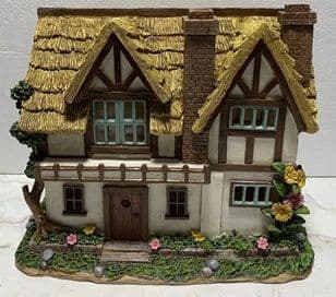 LED - Light up Solar fairy house - English Village Pub