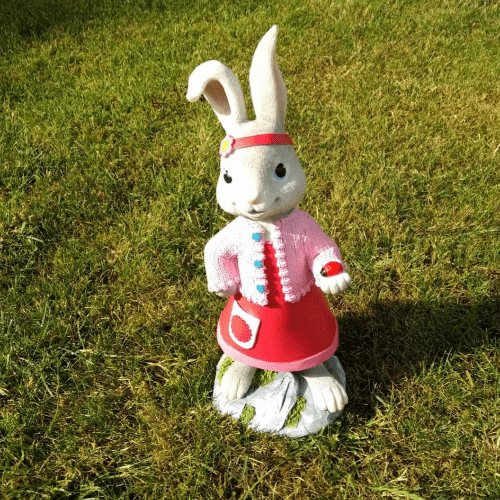 Lily Bobtail - Garden Ornament - 22cm.