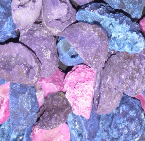 Mini Geodes - 2 Bright colours to choose from.
