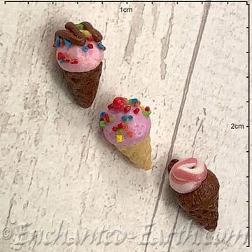 Miniature Worlds - Ice Cream Cones - set of 3 - 2cm