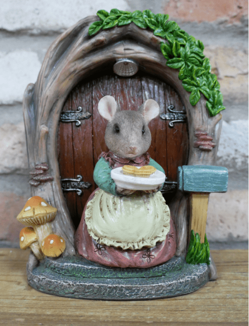 Mrs Mouse - Solar - Light-up Fairy Door - 21cm.