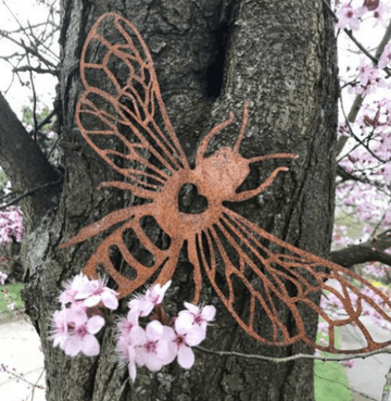 Rusty Bee Wall Plaque - 38cm