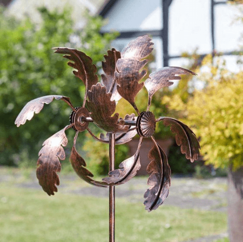 The Forgotton Garden Wind Spinner - The British Oak Leaf - 120cm.
