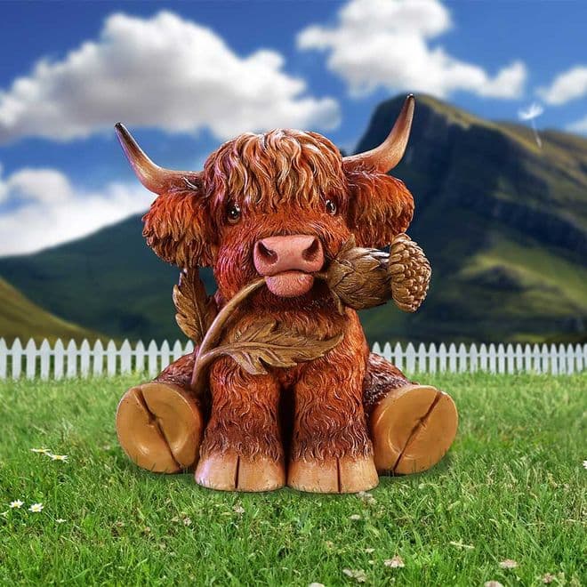 Thistle -  Scottish Highland Cow - 10.5cm.