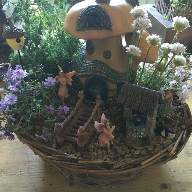 Toadstool Tavern Fairy Garden