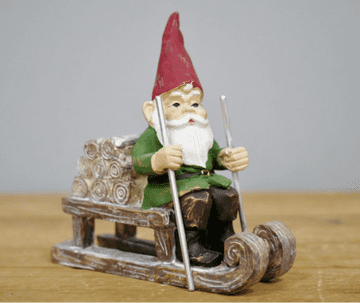 Vintage Style - Winter Sledge Gnome - 10cm
