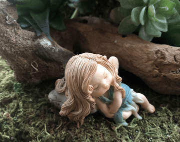 Woodland Dell Fairy- Fay the sleepy fairy - 6.5cm