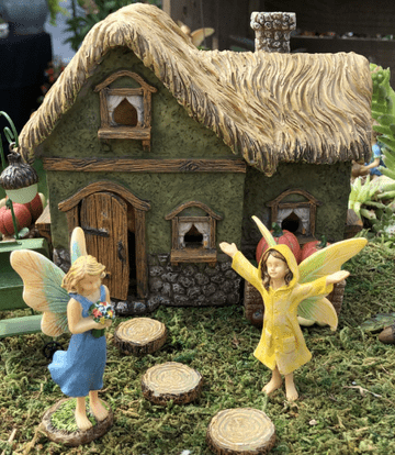 Woodland Knoll - English Country Cottage - with wonky opening door
