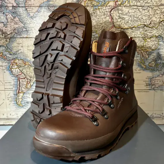 AltBerg Military OPS Boot MOD Brown.