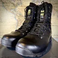 AltBerg Tabbing Boot, Black Leather