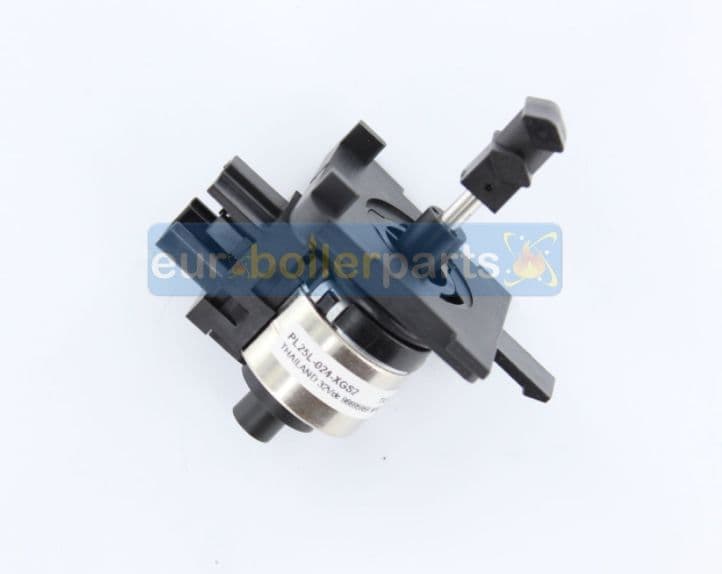 DV.556 WORCESTER GREENSTAR JUNIOR DIVERTER VALVE MOTOR 87161068470