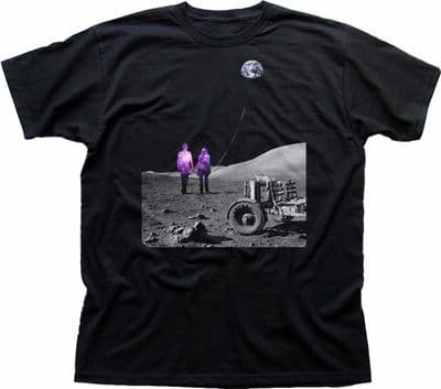 Spaceman on the Moon space walking the Earth Nasa black t-shirt FN9332 (1)