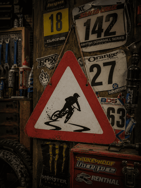 Slippy Trail Ahead Rider Sign