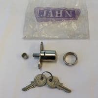 Cylinder barrel lock with two keys