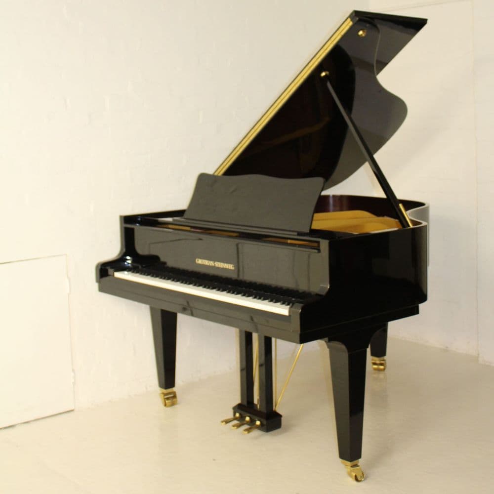 Grotrian-Steinweg 5' 4" grand piano Black c1988