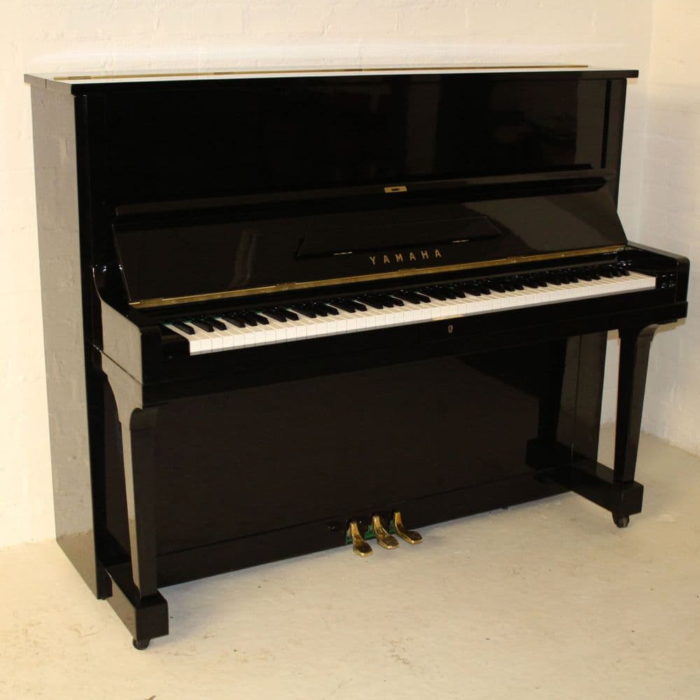 Yamaha U1 121cm Traditional Upright Piano Black c1971