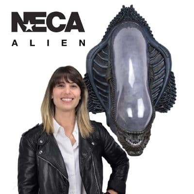 ALIEN XENOMORPH WALL-MOUNTED BUST TROPHY PLAQUE FROM NECA
