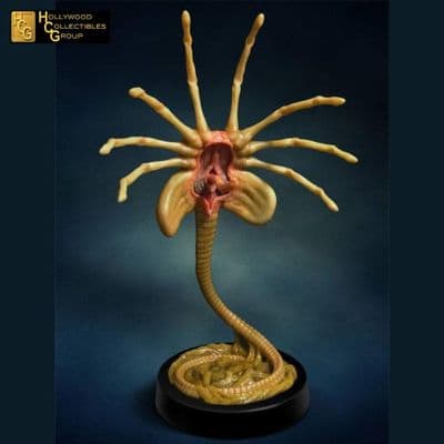 ALIENS FACEHUGGER 1:1 SCALE LIFE SIZE REPLICA FROM HOLLYWOOD COLLECTIBLES GROUP