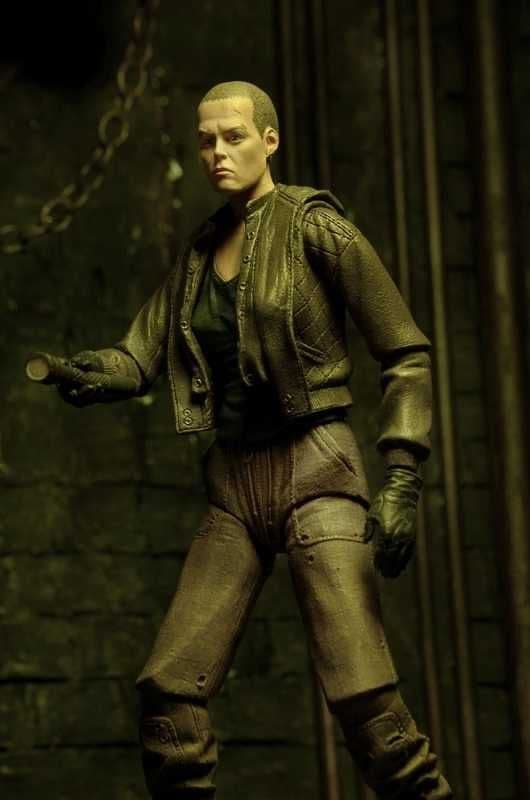 ALIENS SERIES 8 - 7