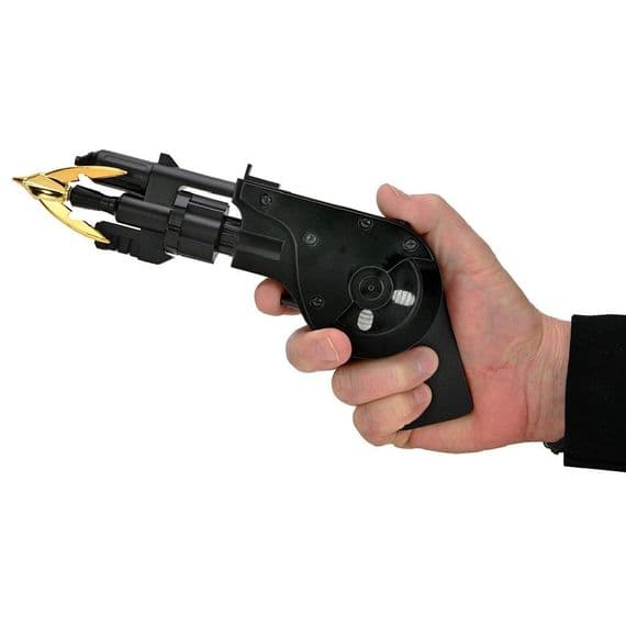 BATMAN 1989 PROP REPLICA GRAPNEL GUN FROM NECA