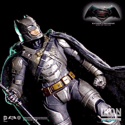 BATMAN V SUPERMAN DAWN OF JUSTICE ARMORED BATMAN 1:10 (25 CM) ART SCALE STATUE FROM IRON STUDIOS