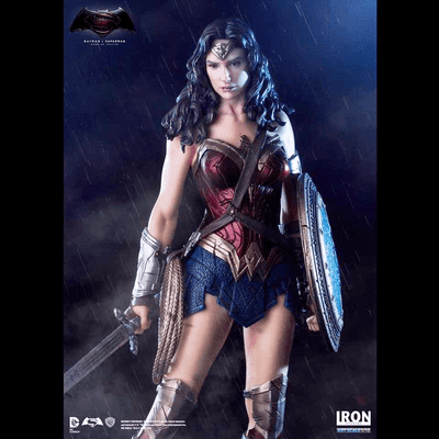 BATMAN V SUPERMAN DAWN OF JUSTICE WONDER WOMAN 1:10 ART SCALE STATUE FROM IRON STUDIOS