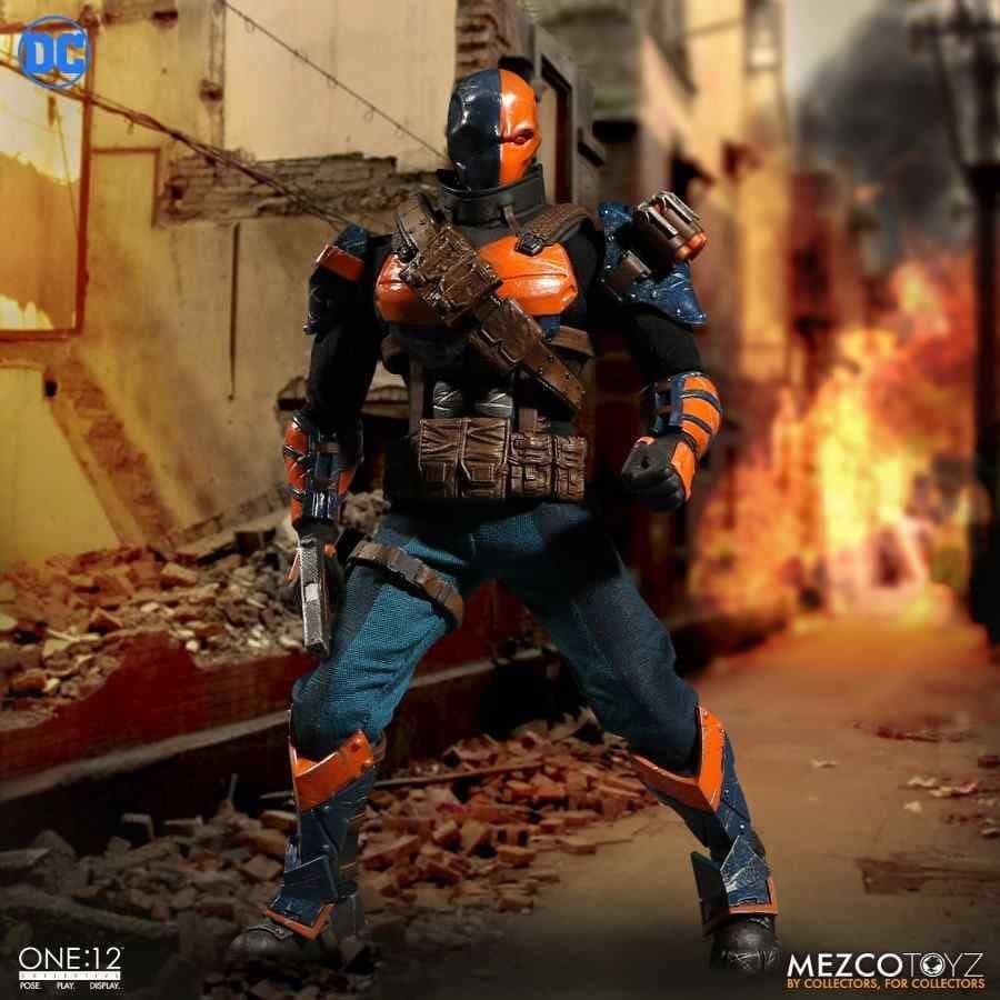 開封品　mezco one12 デスストローク DEATHSTROKE ONE 12 COLLECTIVE ACTION FIGURE FROM MEZCO TOYZ