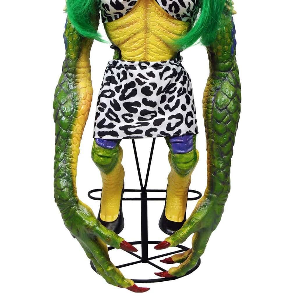 GREMLINS 2 THE NEW BATCH GRETA THE FEMALE GREMLIN LIFE SIZE STUNT ...