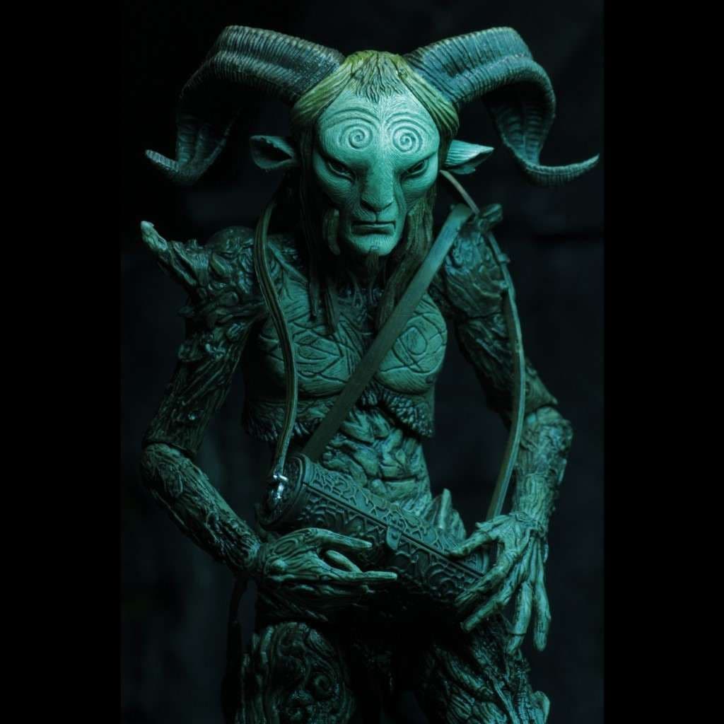 GUILLERMO DEL TORO SIGNATURE COLLECTION 7