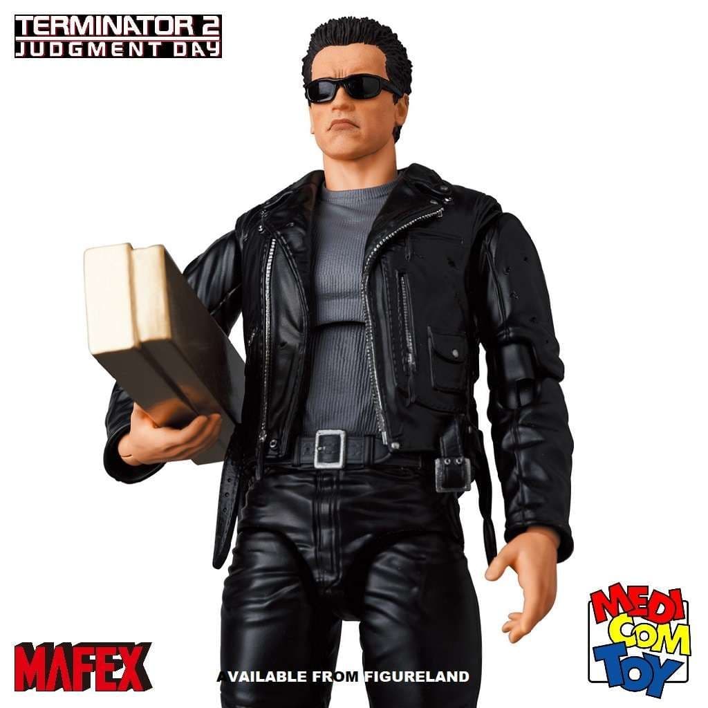 MEDICOM TOYS MAFEX Terminator T-800 – Action Figure Da Collezione Con 3 Teste E 5 Armi – Licenza Ufficiale - 3