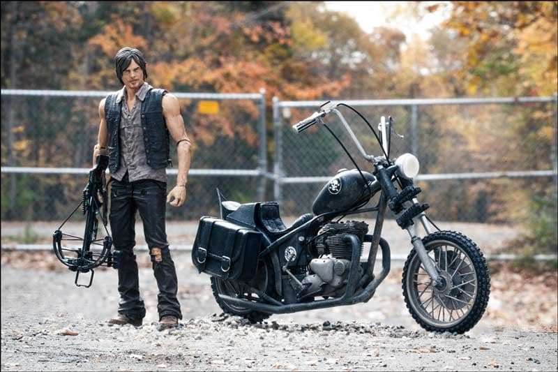 WALKING DEAD TV DELUXE BOX DARYL DIXON WITH CHOPPER FROM