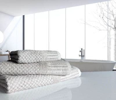 linenHall Spa, 450gsm Terry Waffle Spa Extra Long Bath Sheet Silver