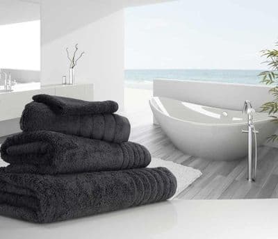Luxurious linenHall, 650gsm Bath Sheet in Charcoal