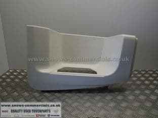 Step panel lower right Daf 1295735