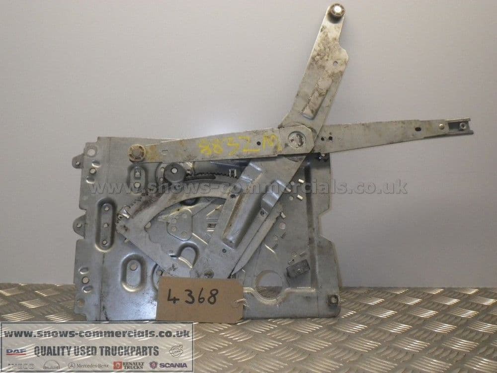 Window Regulator Left Volvo 3176541