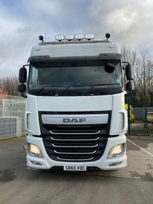 DAF XF106 Space Cab Top Bar PN: LABR79