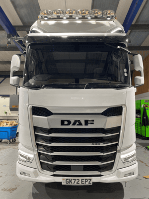 DAF XG+ Top Bar PN: LABR69P