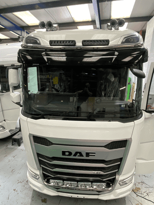 DAF XG VISOR BAR (Wide) PN: LABR66