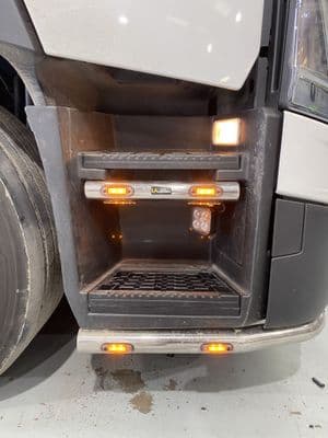 Renault T-Range Step Bars PN: LABR188