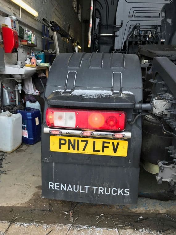 Renault T-Range Wing Bars PN: LABR186