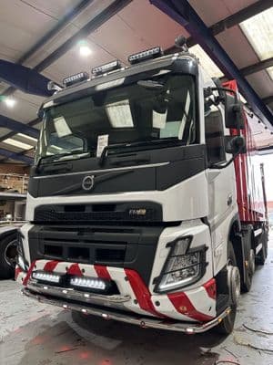 Volvo FMX V5 Mini Bar PN: LABR136