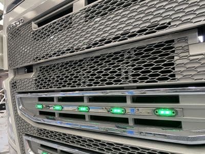 Volvo V4 FM x5 LED Grill Strip PN: LABR155