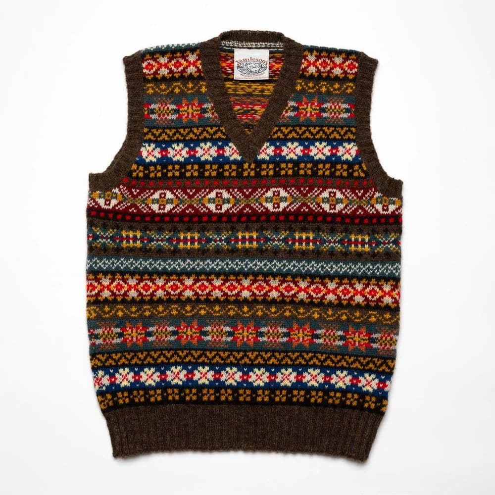 Vee Neck Vest - 625/7 Moorit