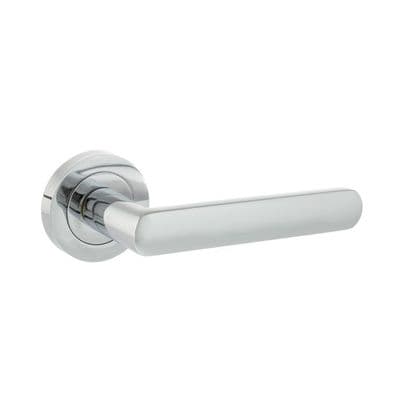 Carolina  Door Handles On Round Rose