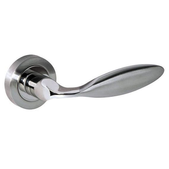 Ibiza lever  handle on a round rose